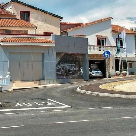 Apartments More بيبينيا