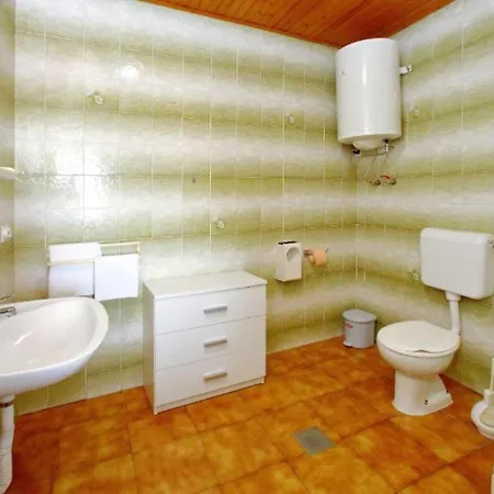 Apartments More بيبينيا